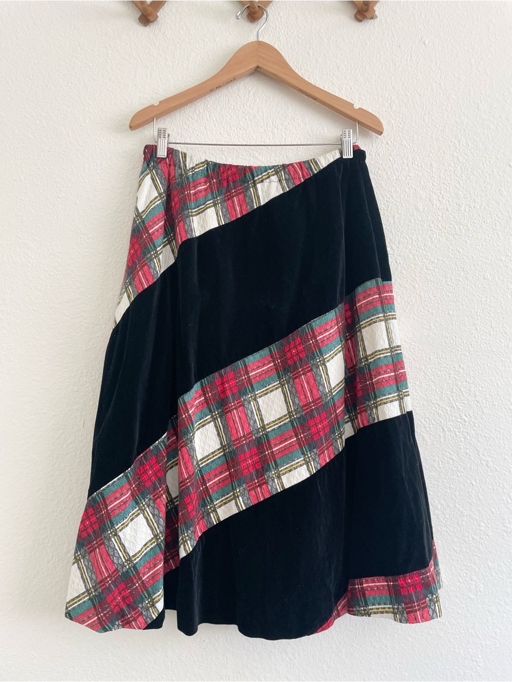 1970s Chessa Davis Black Velvet and Red Plaid Midi Skirt
